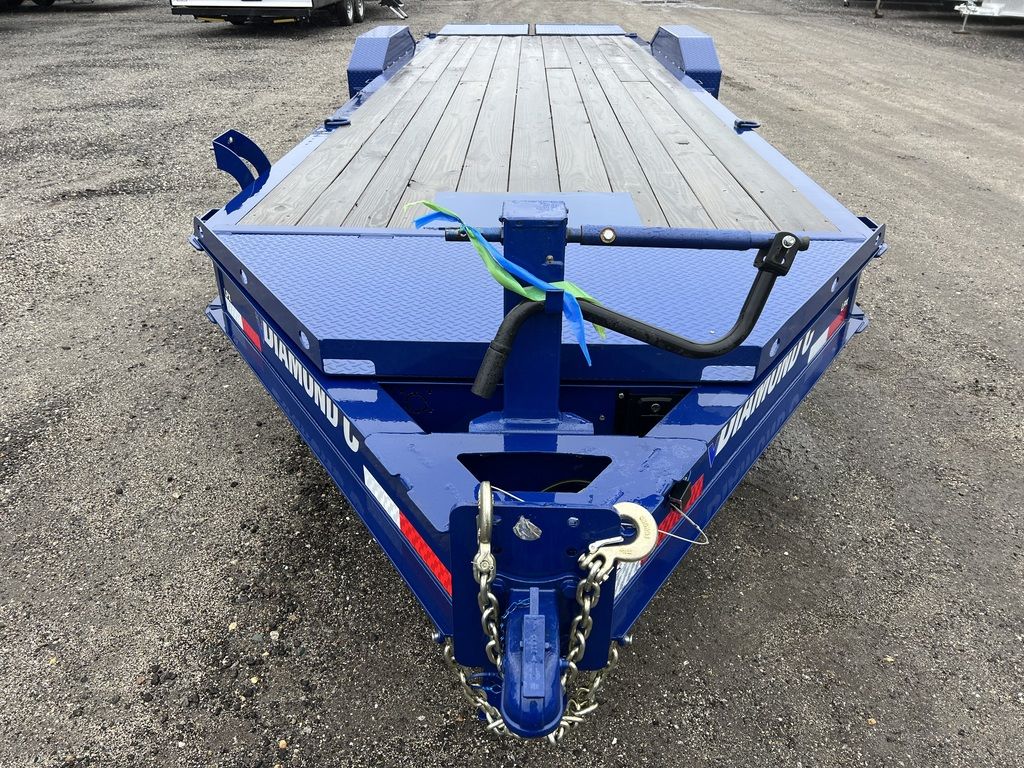 2022 Diamond C 7×24 20K Low Profile Equipment Trailer w/Max Ramps