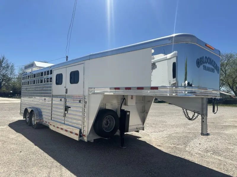 2020 Bloomer 4 Horse Stock Combo Trainer Tack Horse Trailer - Image 10
