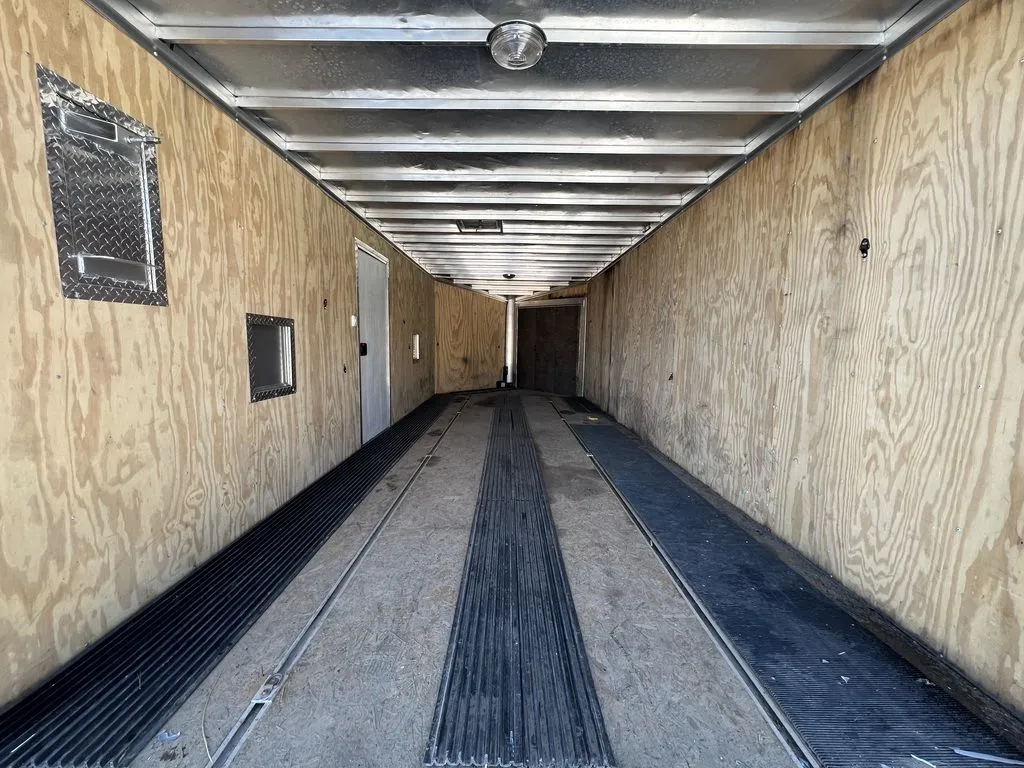 2008 Sno Pro 101×20 Aluminum 4-Place w/Interior Spare Mount, Mats & Guides - Image 10