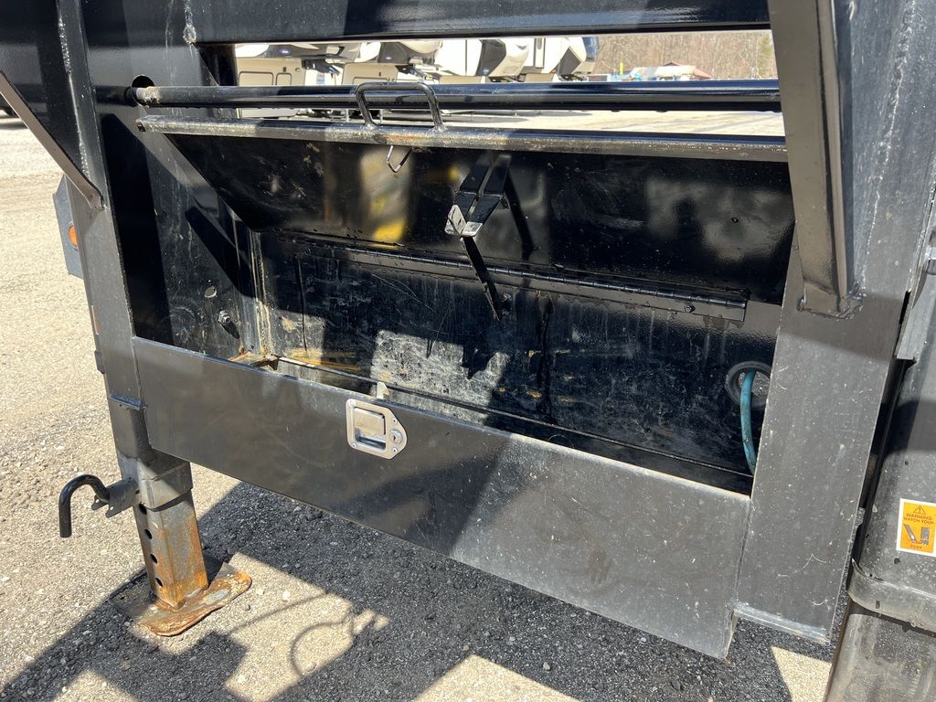 2023 Big Tex Trailers 8.5×40 25K HD Gooseneck Equipment w/Slide-Out Ramps - Image 8