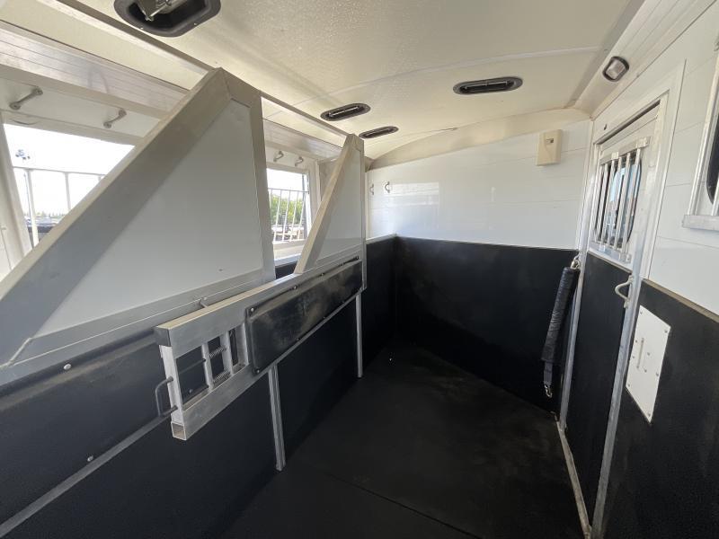 2005 Jamco 4 Horse Gooseneck Trailer - Image 26