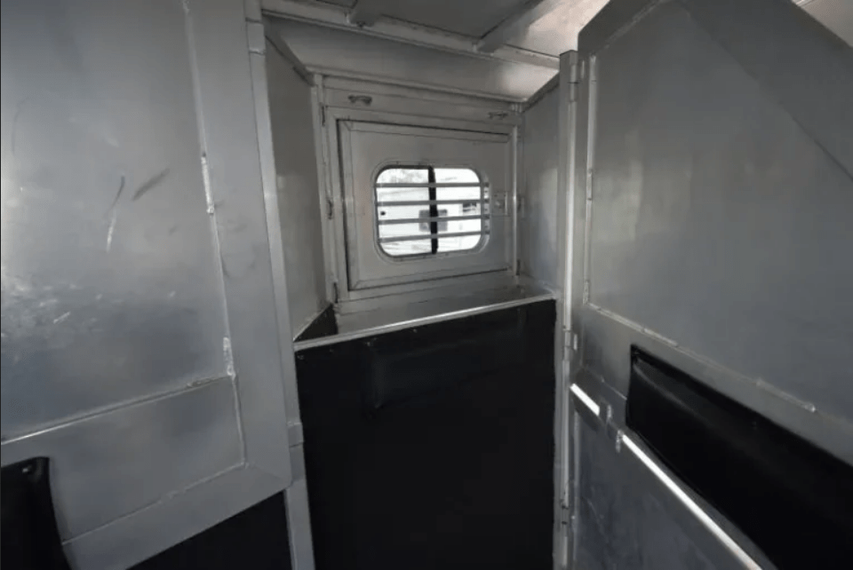 2008 C and C Trailers 4 Horse Bumper Horse Trailer - Image 13