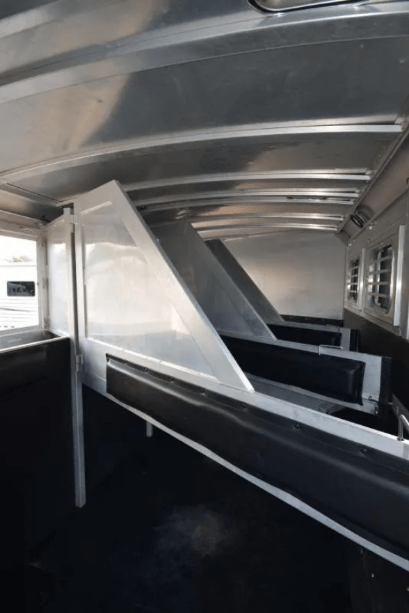 2008 C and C Trailers 4 Horse Bumper Horse Trailer - Image 12