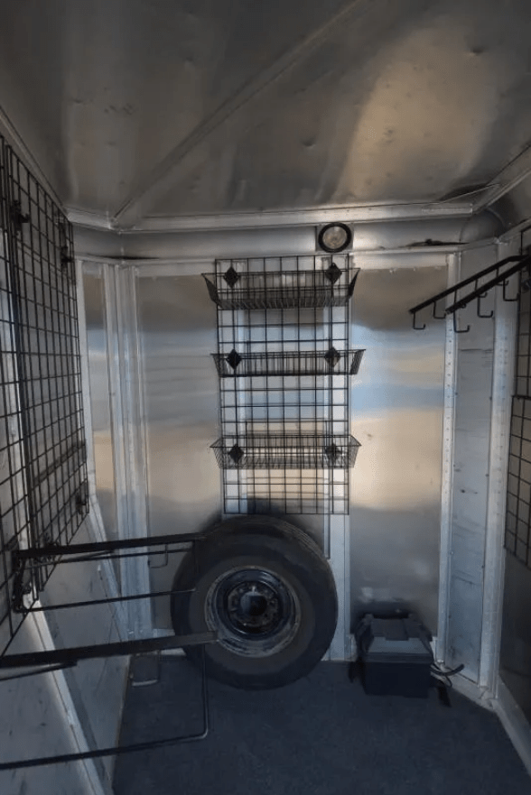 2008 C and C Trailers 4 Horse Bumper Horse Trailer - Image 8