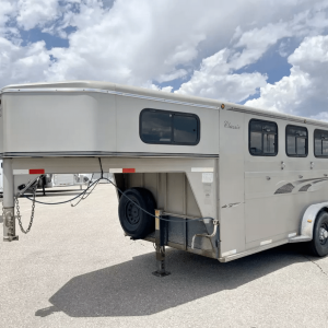 2001 Titan 3 Horse Gooseneck