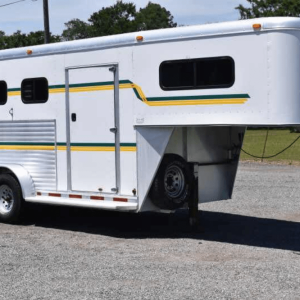 2006 Adam 7302 3 Horse Trailer