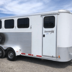 2010 Merhow 3 Horse Slant Load Bumper Pull