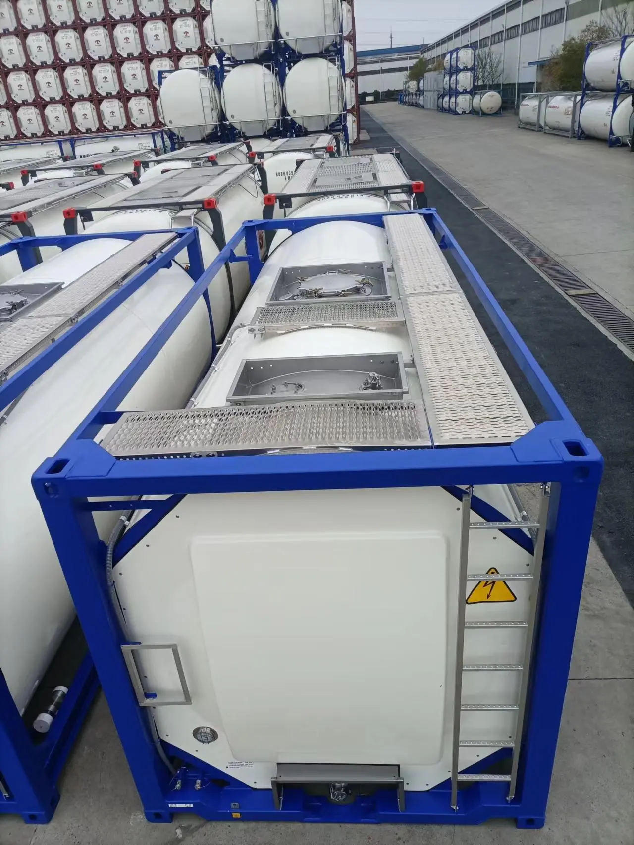 20′ T11 26KL ISO TANK CONTAINER - Image 4
