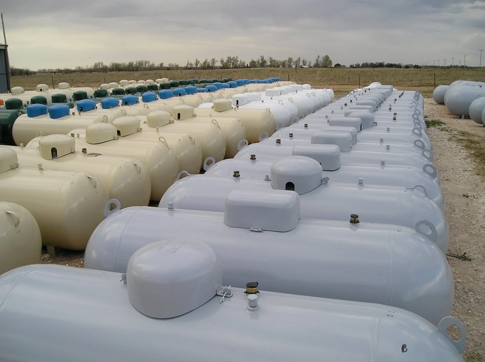 500 Gallon Above Ground Propane Tanks New Certified Tanks - Image 4