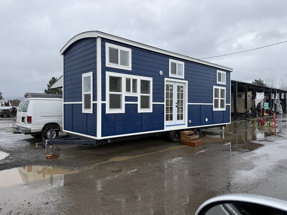 Tiny house for sale on wheels 9 x 30 MODERN BUNGALOW 2 BEDROOM READY TO SHIP - Image 21