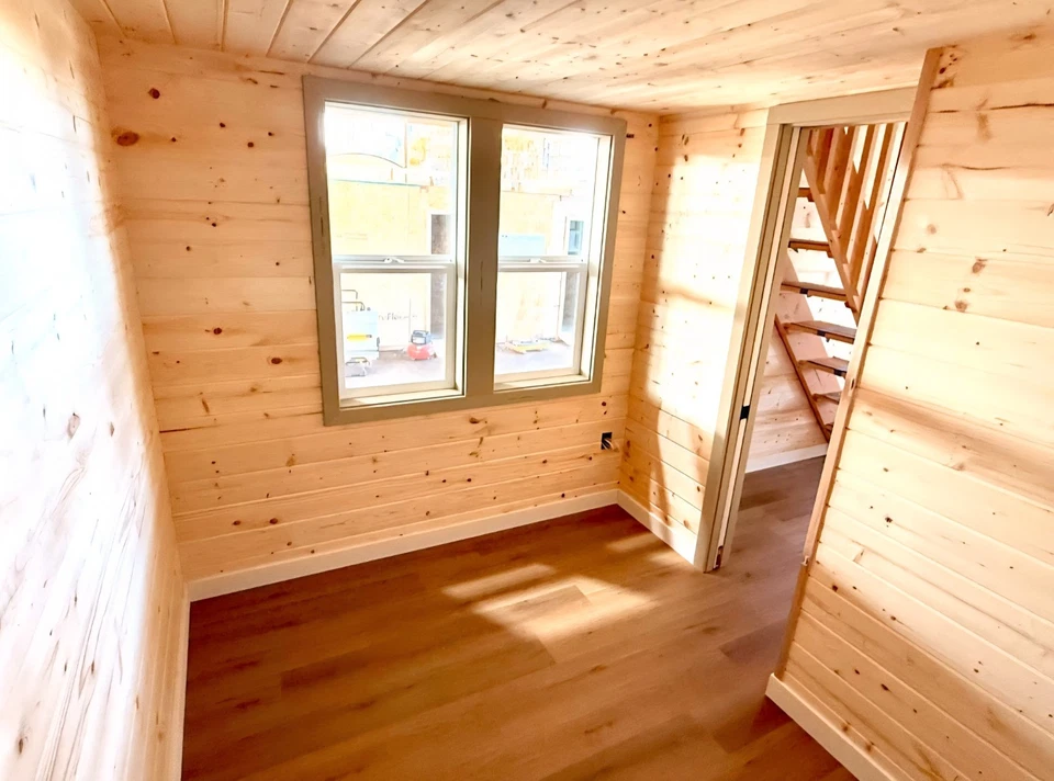 Tiny house for sale on wheels 9 x 30 MODERN BUNGALOW 2 BEDROOM READY TO SHIP - Image 17