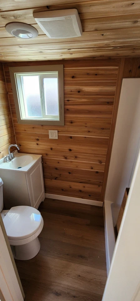 Tiny house for sale on wheels 9 x 30 MODERN BUNGALOW 2 BEDROOM READY TO SHIP - Image 15