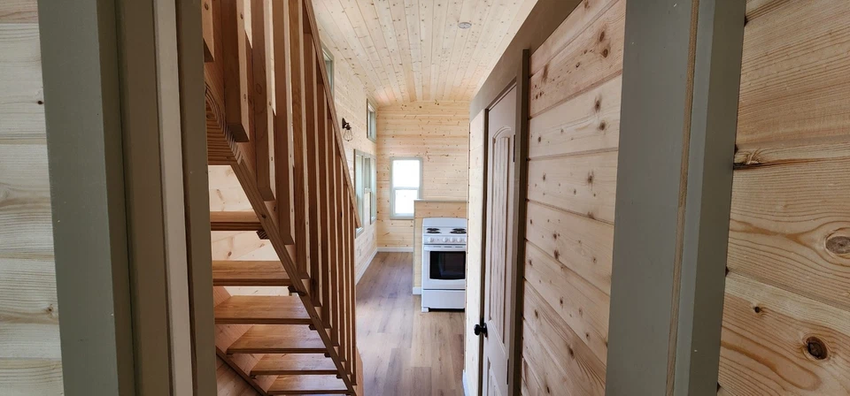 Tiny house for sale on wheels 9 x 30 MODERN BUNGALOW 2 BEDROOM READY TO SHIP - Image 14